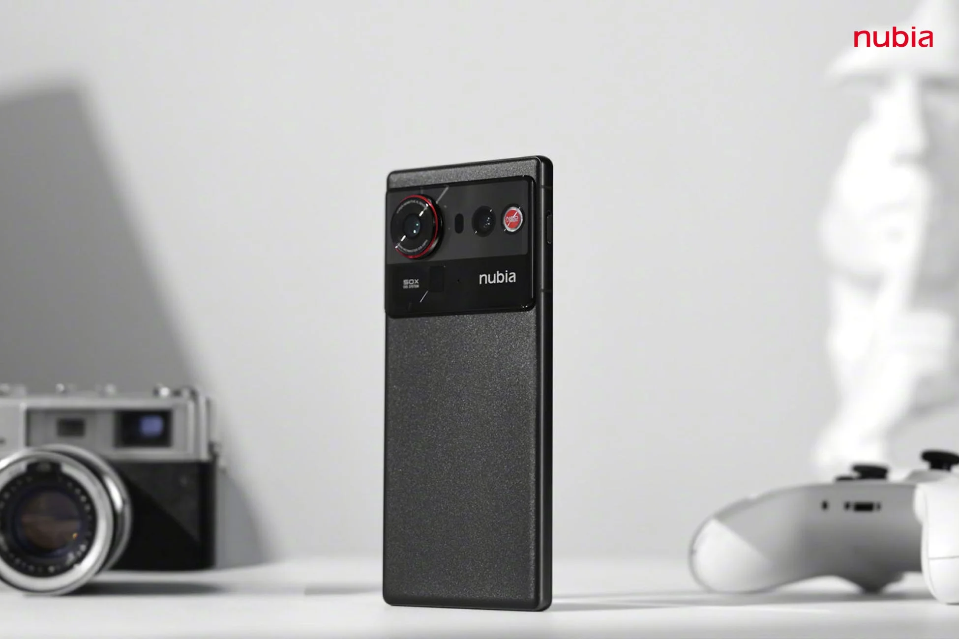 nubia Z80 Ultra 背面