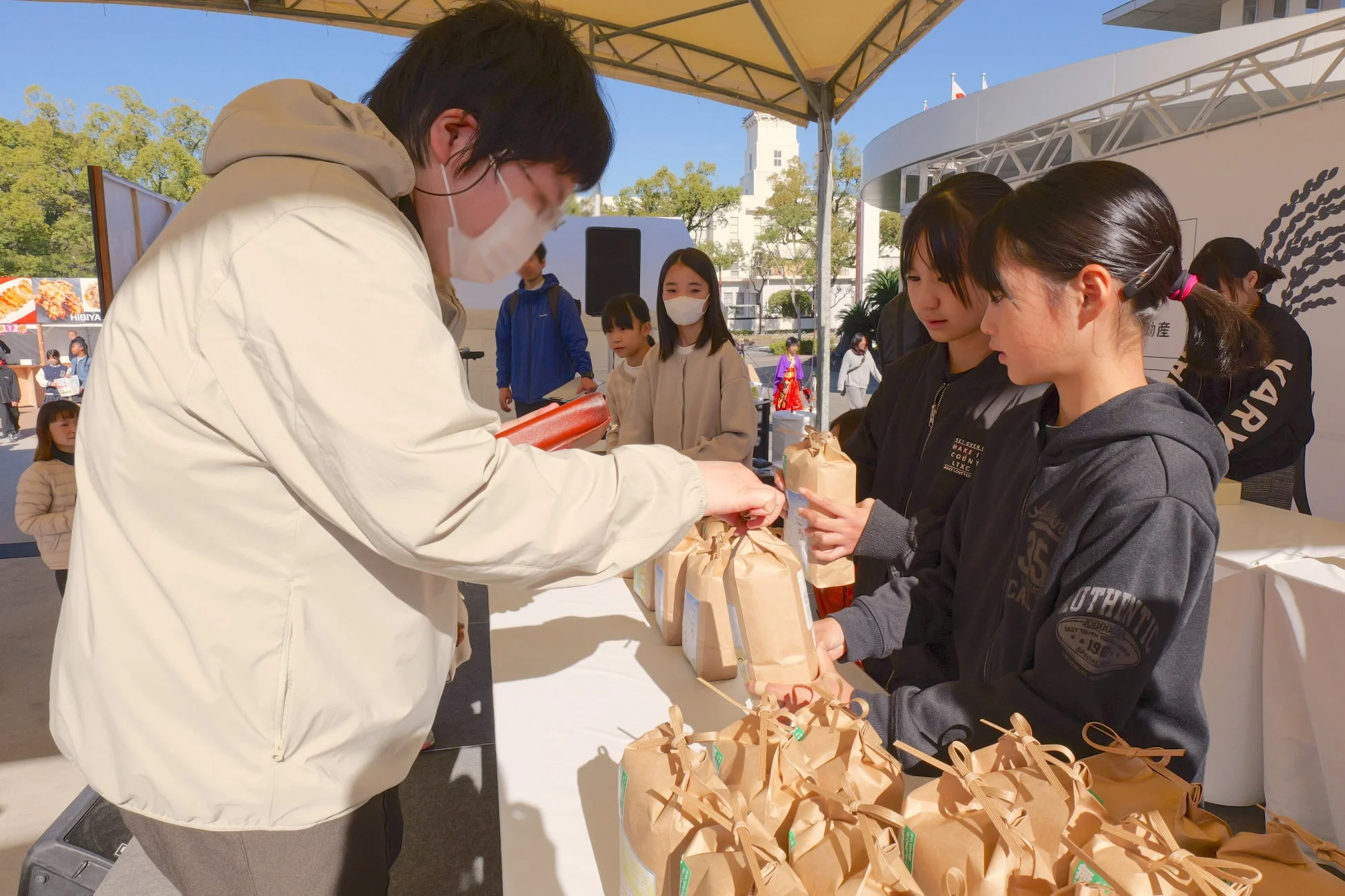 お米の販売会の様子