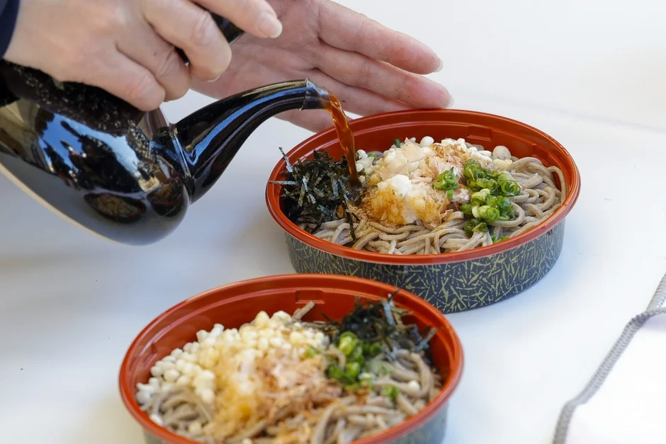 具材豊富な蕎麦