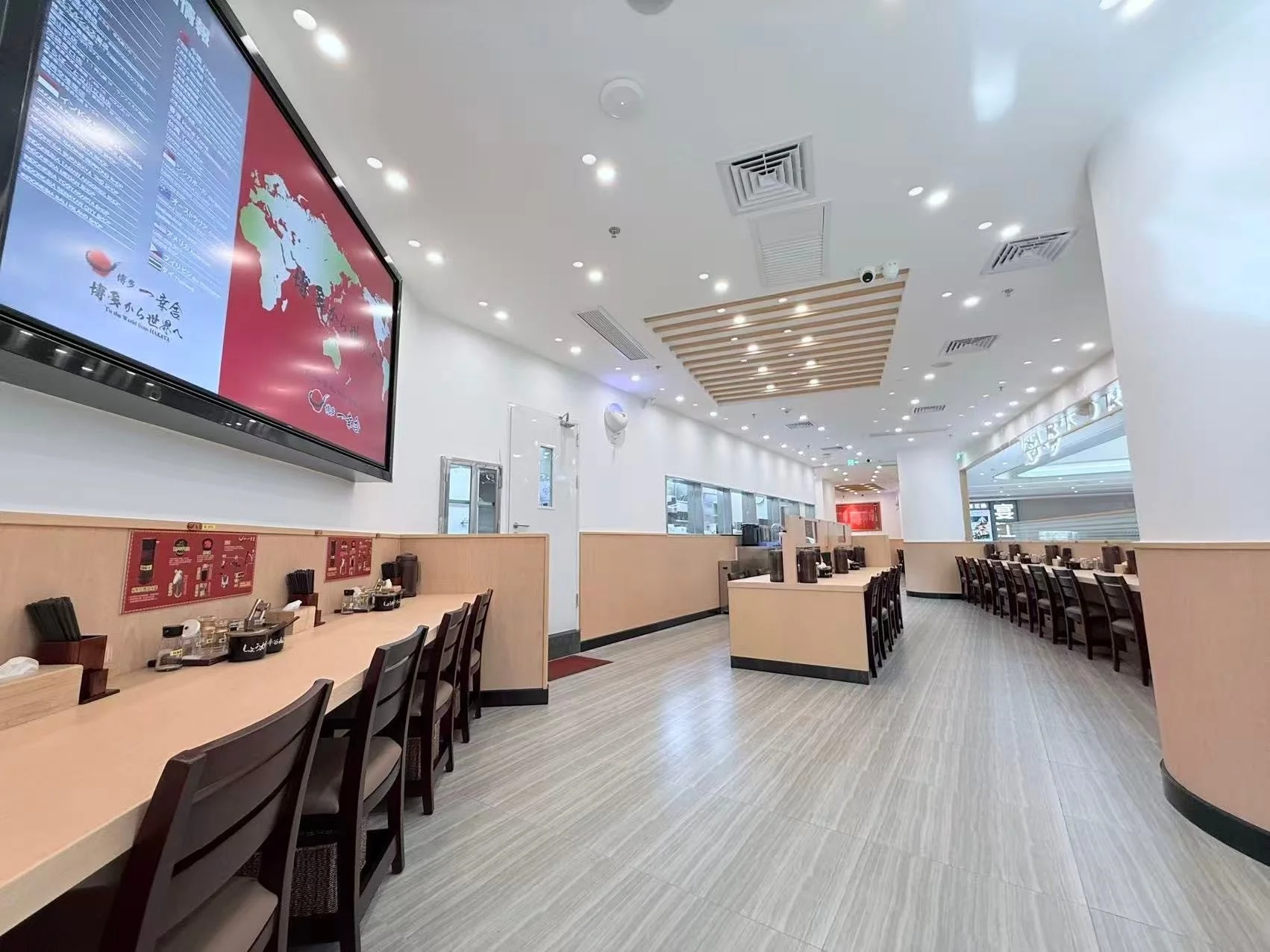 博多一幸舎 番禺天河城店 内観