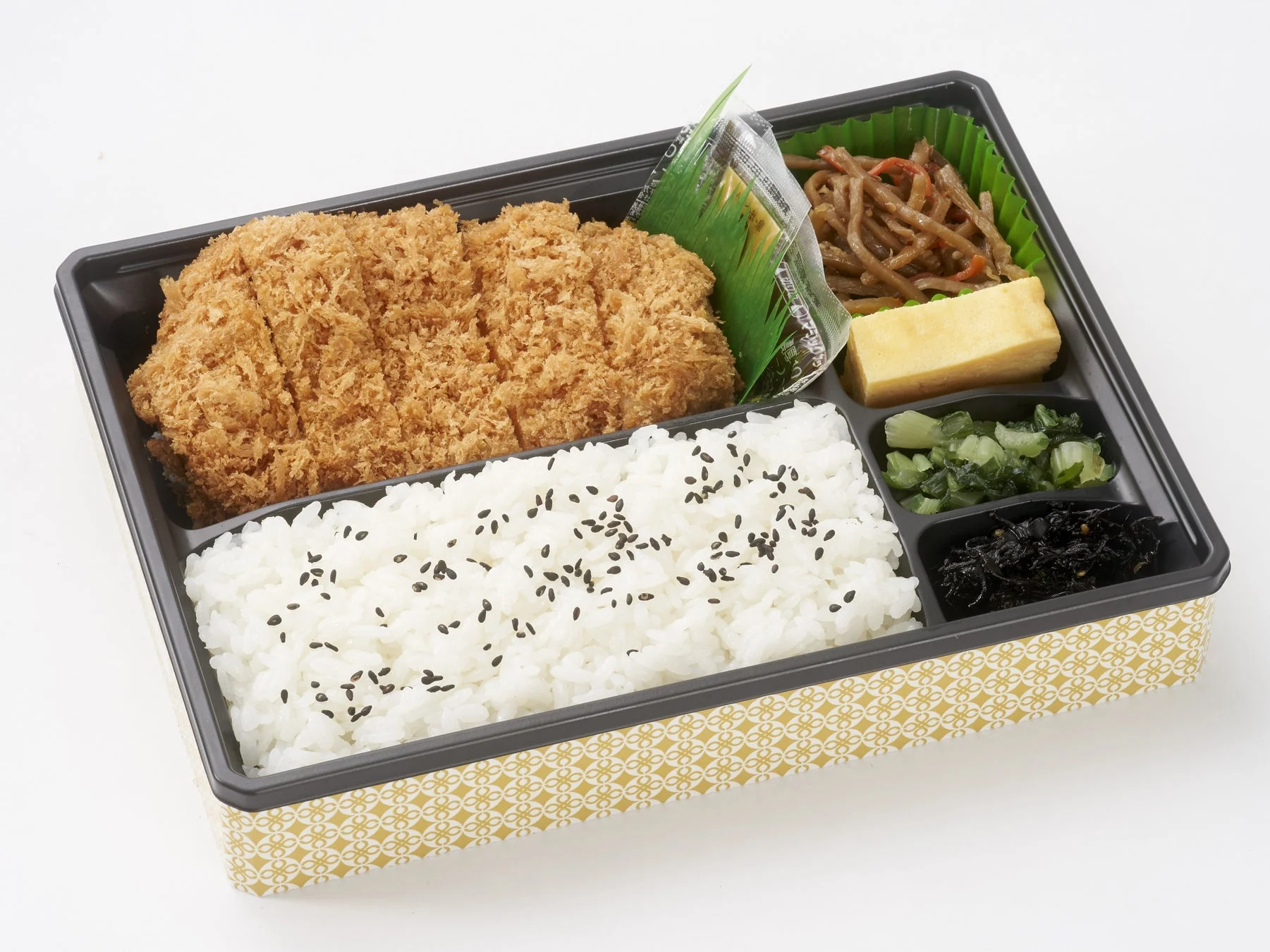 とんかつと副菜が盛り付けられた弁当