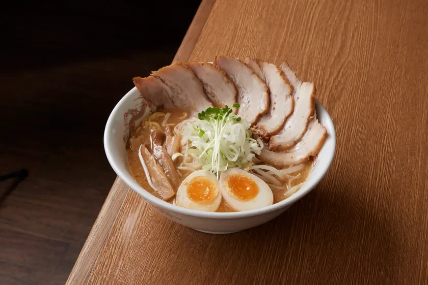 中札内産豚ばらチャーシュー白味噌らーめん