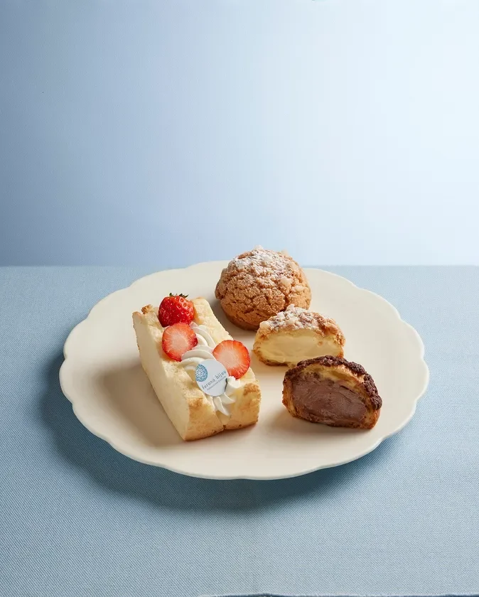 ふらの牛乳シフォンサンド〈いちご〉、ふらの小麦のシュークリーム