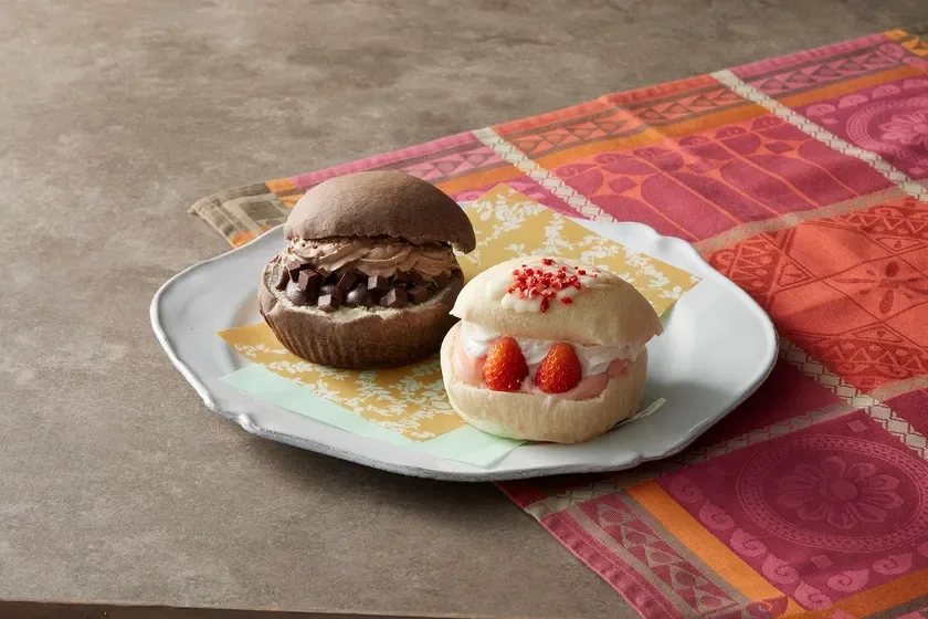 3種のチョコのショコラパン、いちごミルクパン