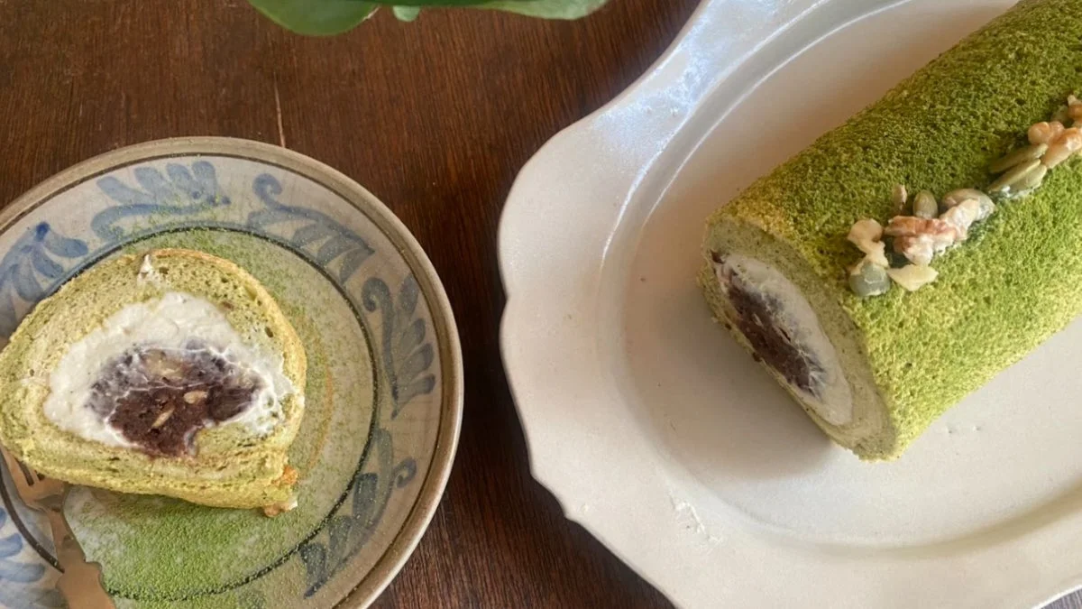 抹茶ロールケーキ