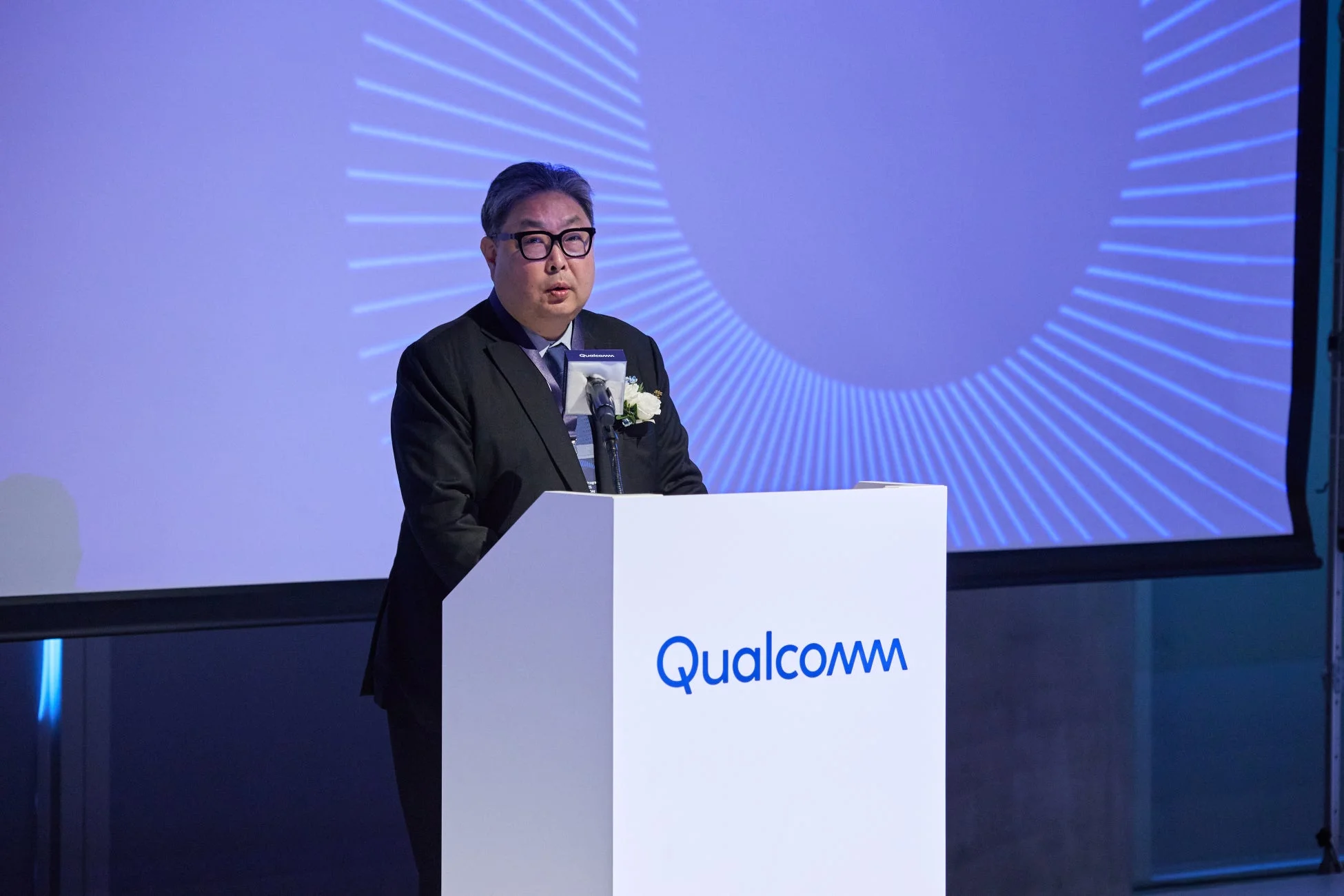 講演を行うQualcomm APACプレシデントのO.H. Kwon氏