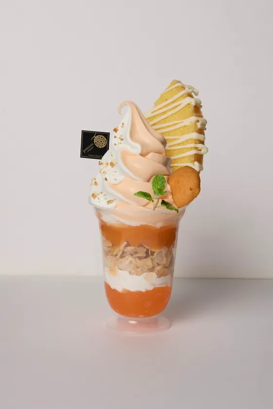 贅沢ふらのメロンパフェ