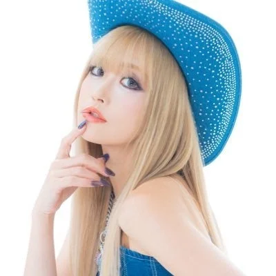 YUMI SATO（佐藤ゆみ）