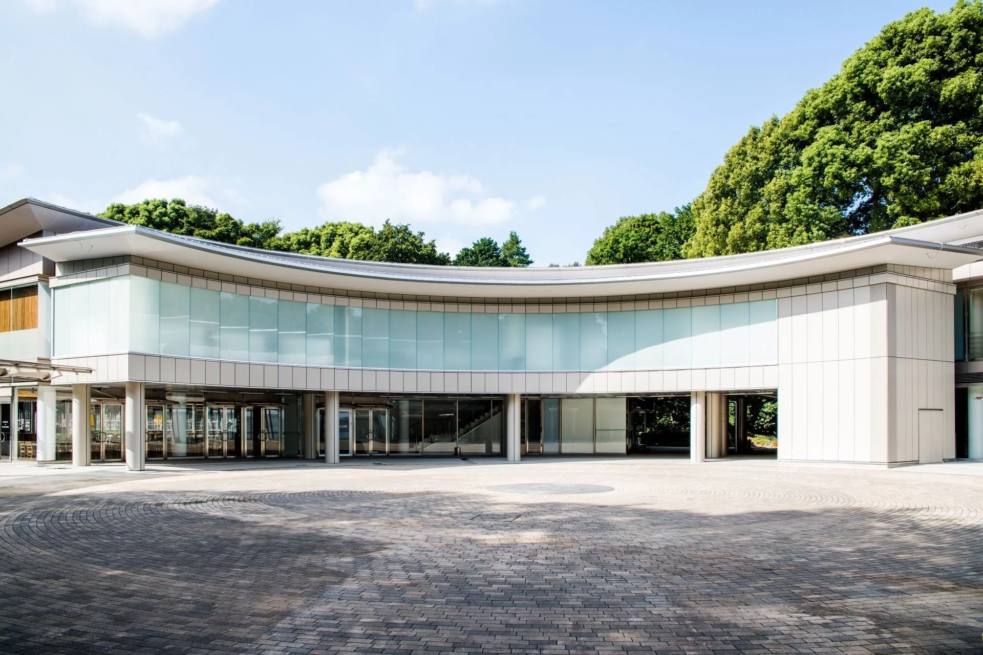 フォレストテラス明治神宮外観