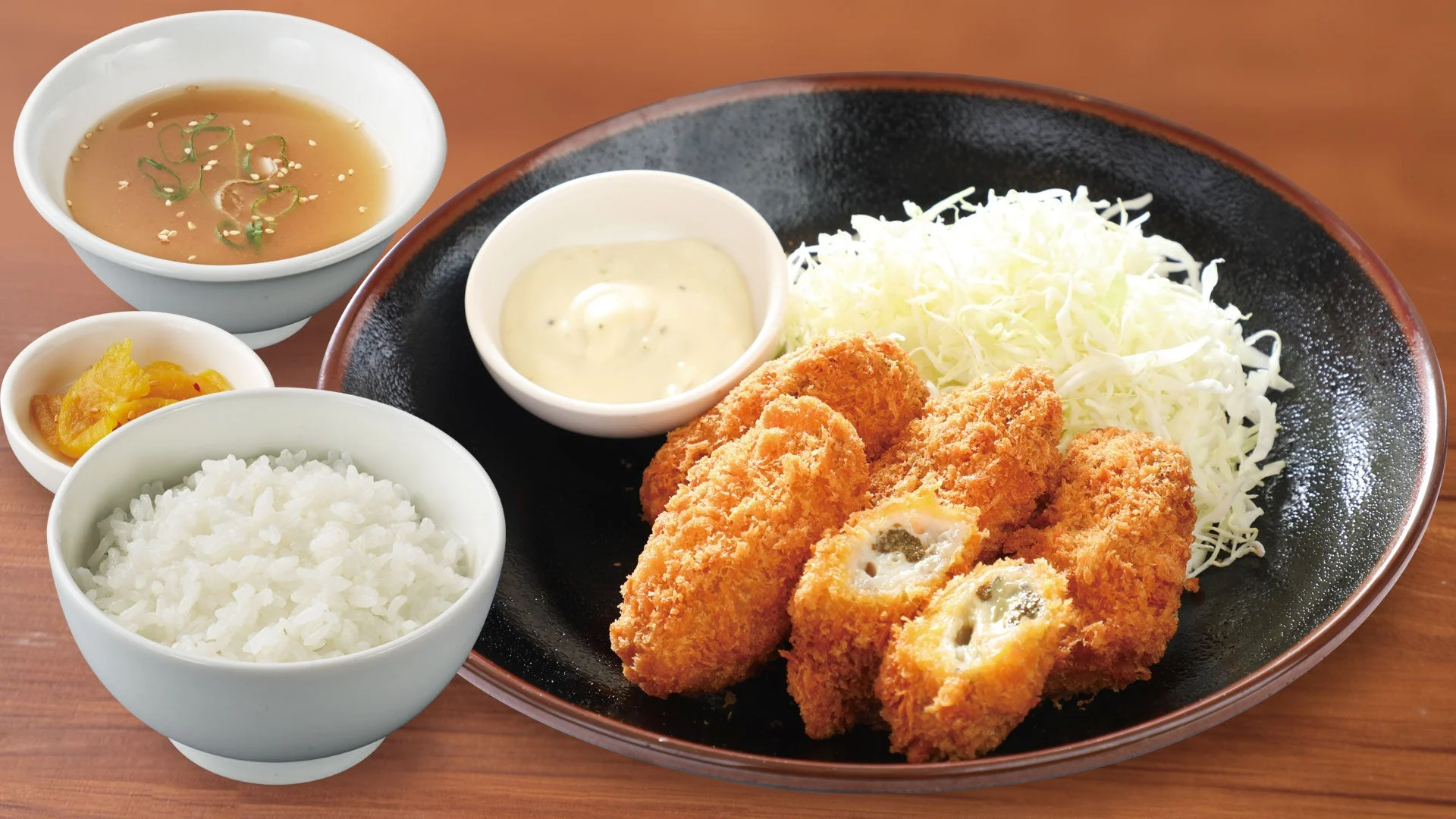 牡蠣フライ定食