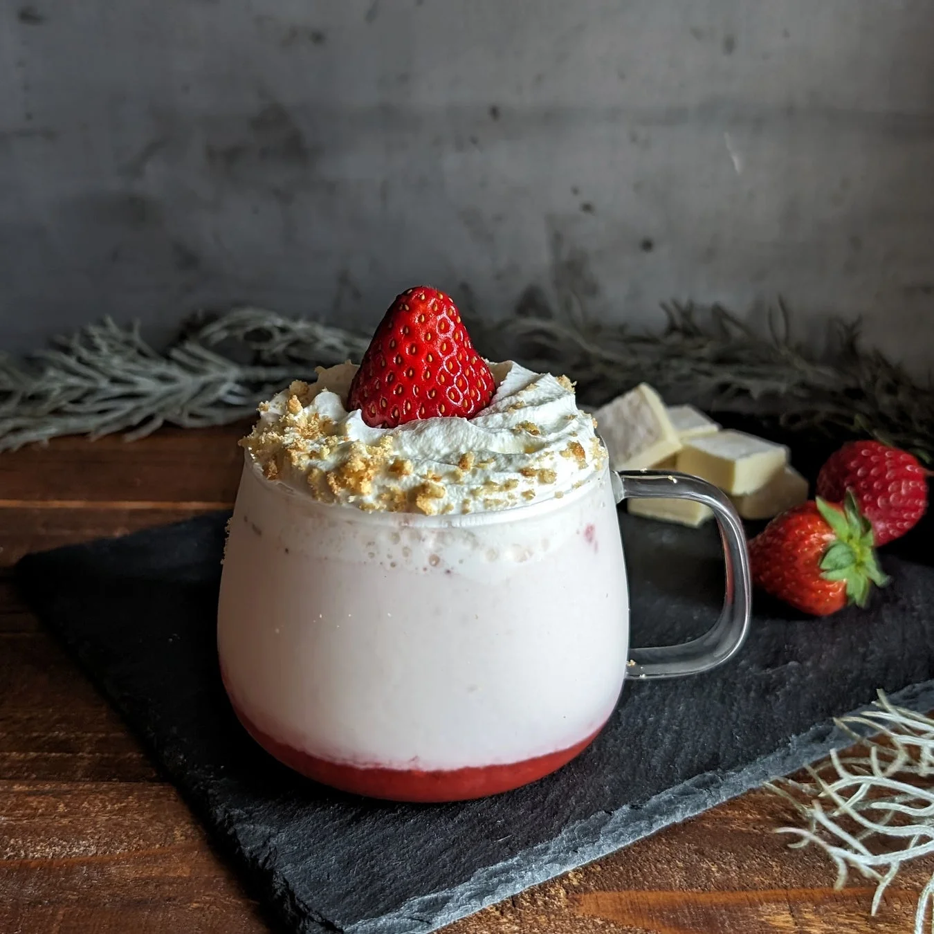 いちごがたっぷりのドリンク