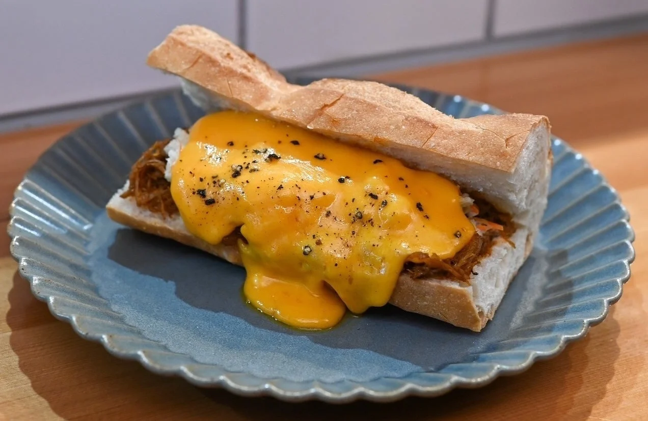 プルドポークのバゲットサンド