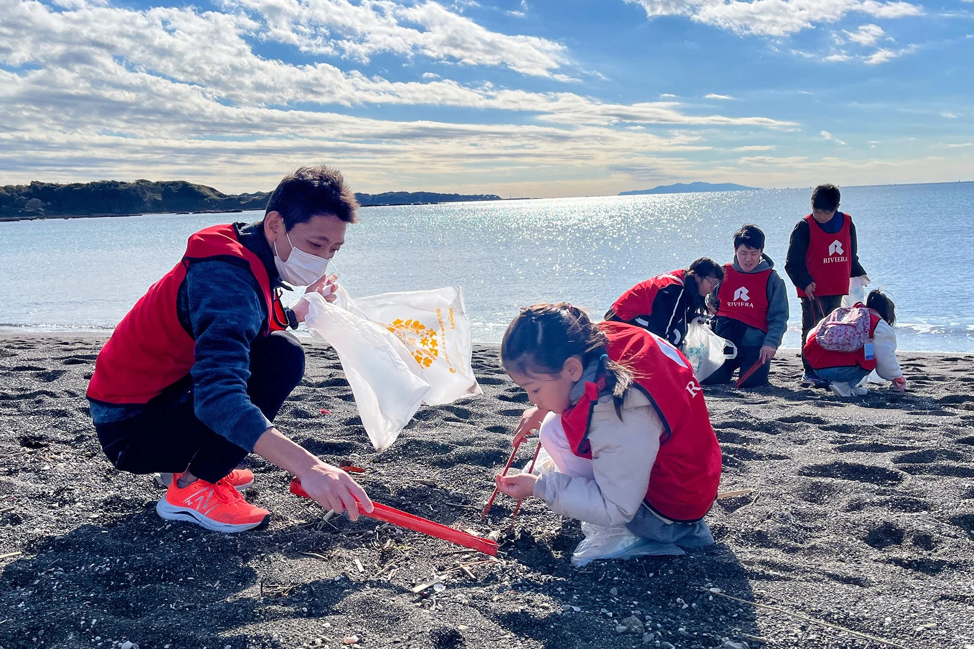 ビーチクリーンイベントの様子