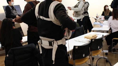 抱っこ紐の試着体験