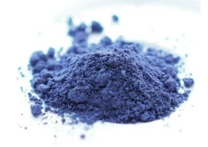 青い粉末