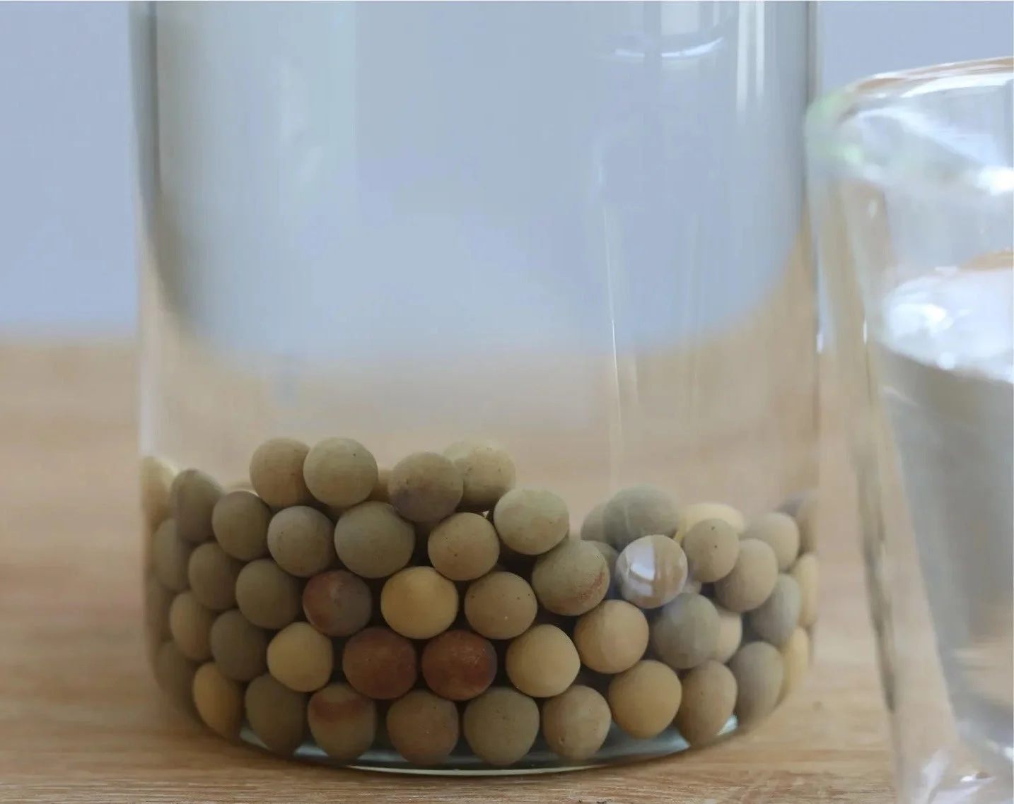 ラドンセラピーボールの瓶