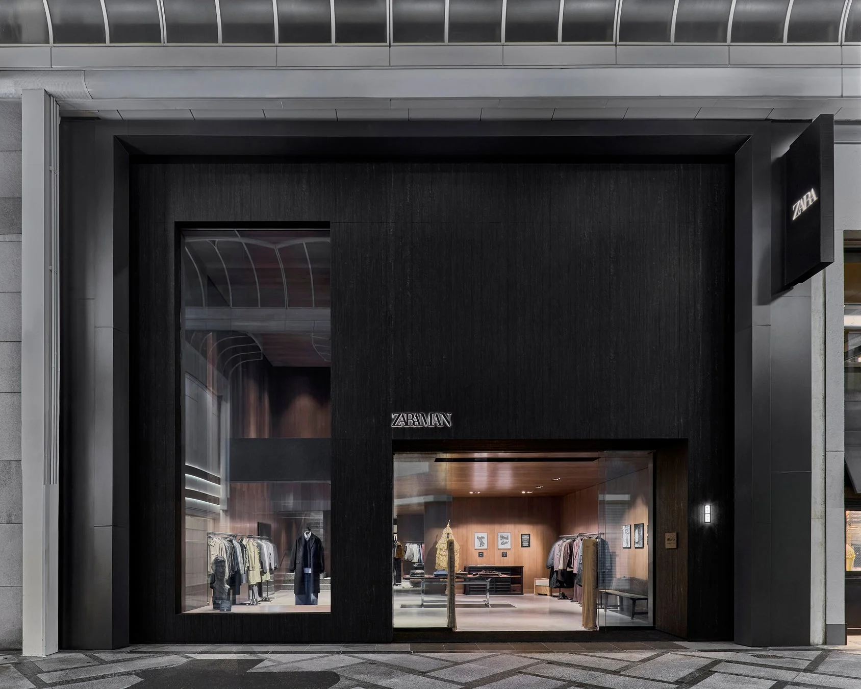 ZARA MAN心斎橋筋の外観