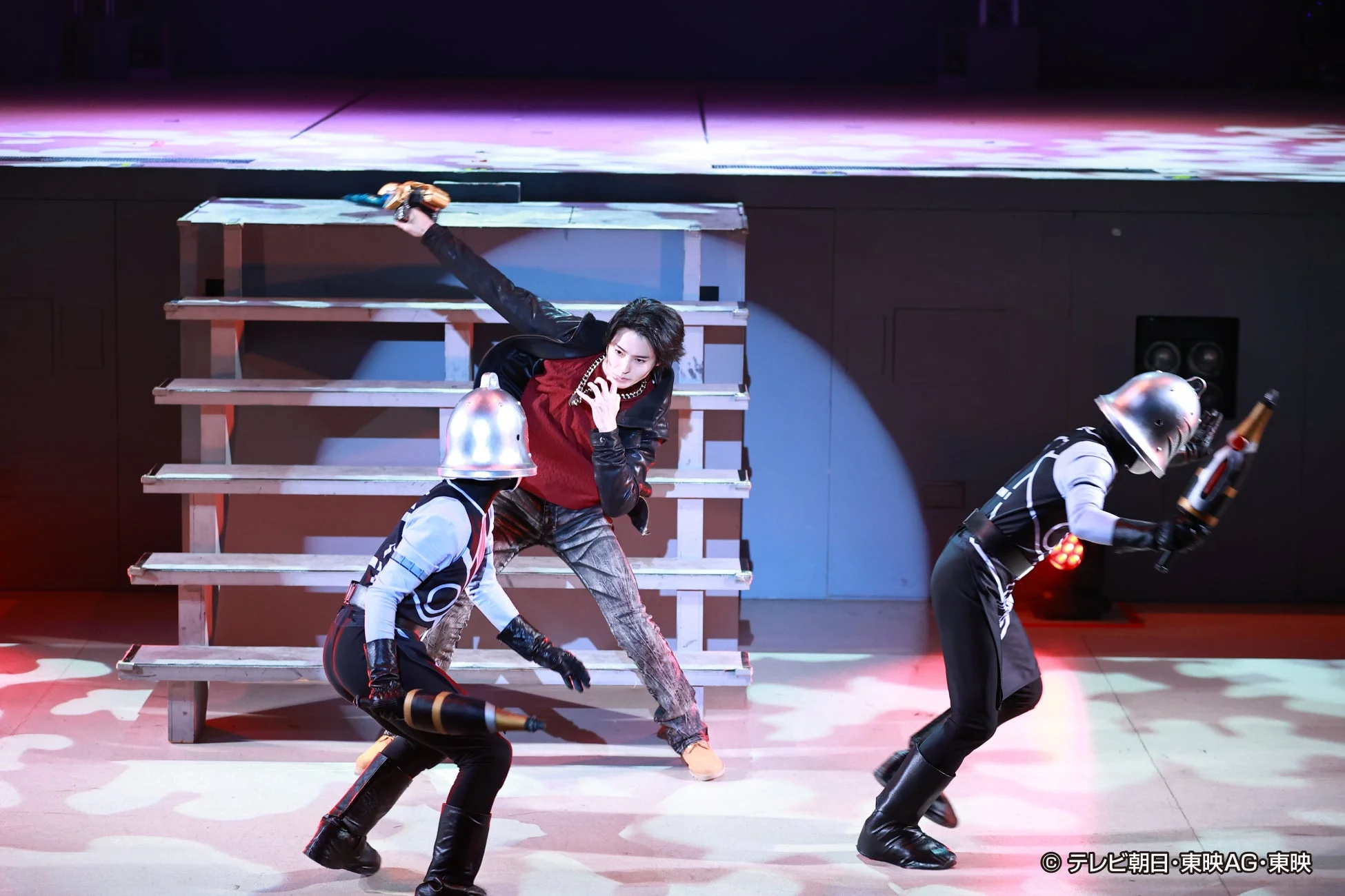 素顔の戦士たちのアクションシーン