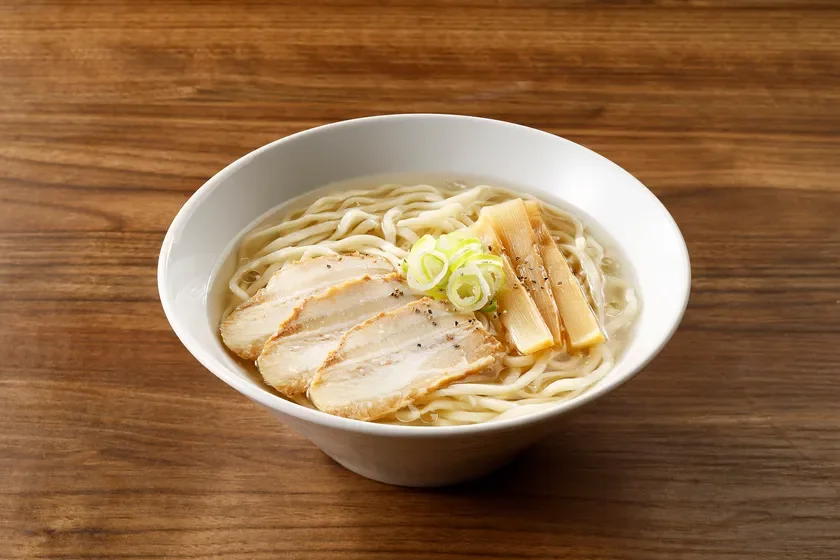会津らぁ麺うえんで監修 塩らぁ麺