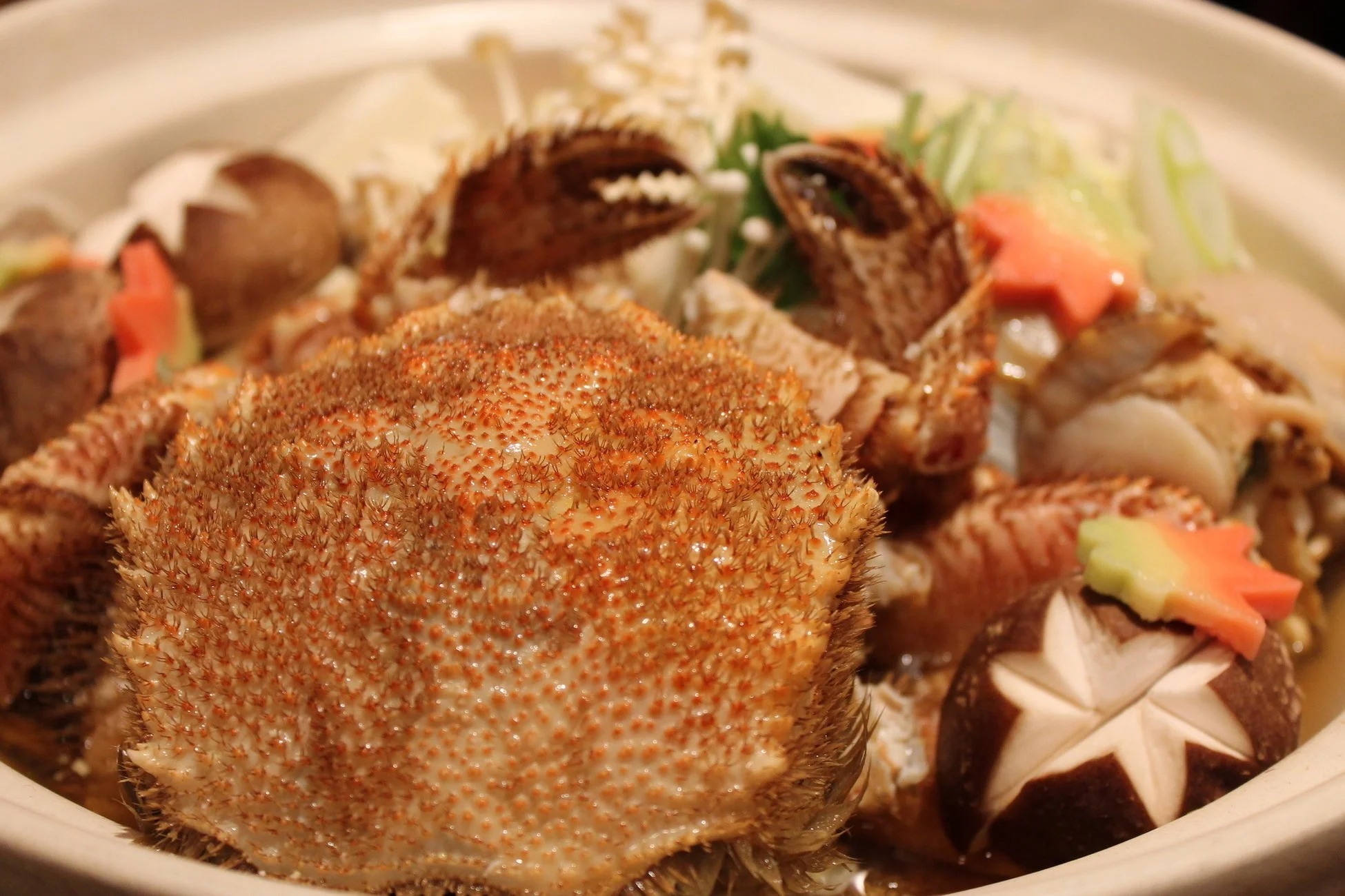 北海道クリガニの丸ごとカニ鍋