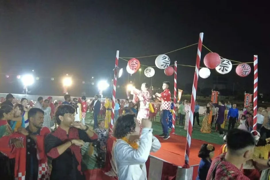 日本の祭りの様子