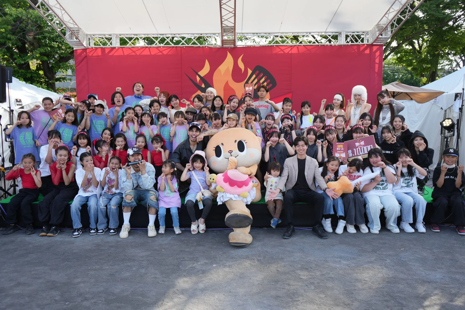 ダンスコンテスト優勝チーム