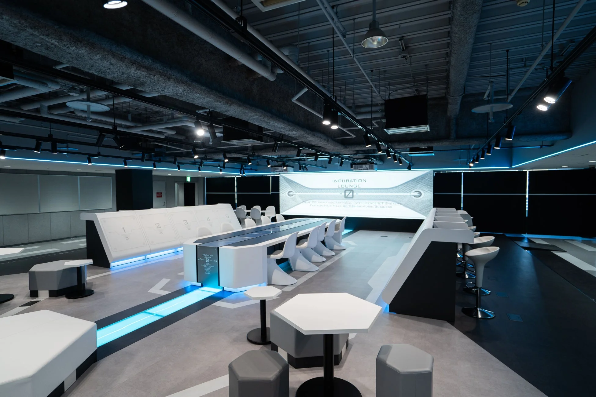 HAL大阪のインキュベーションラウンジ