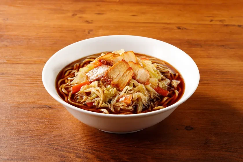 野菜たっぷり！香ばし濃口醤油ラーメン