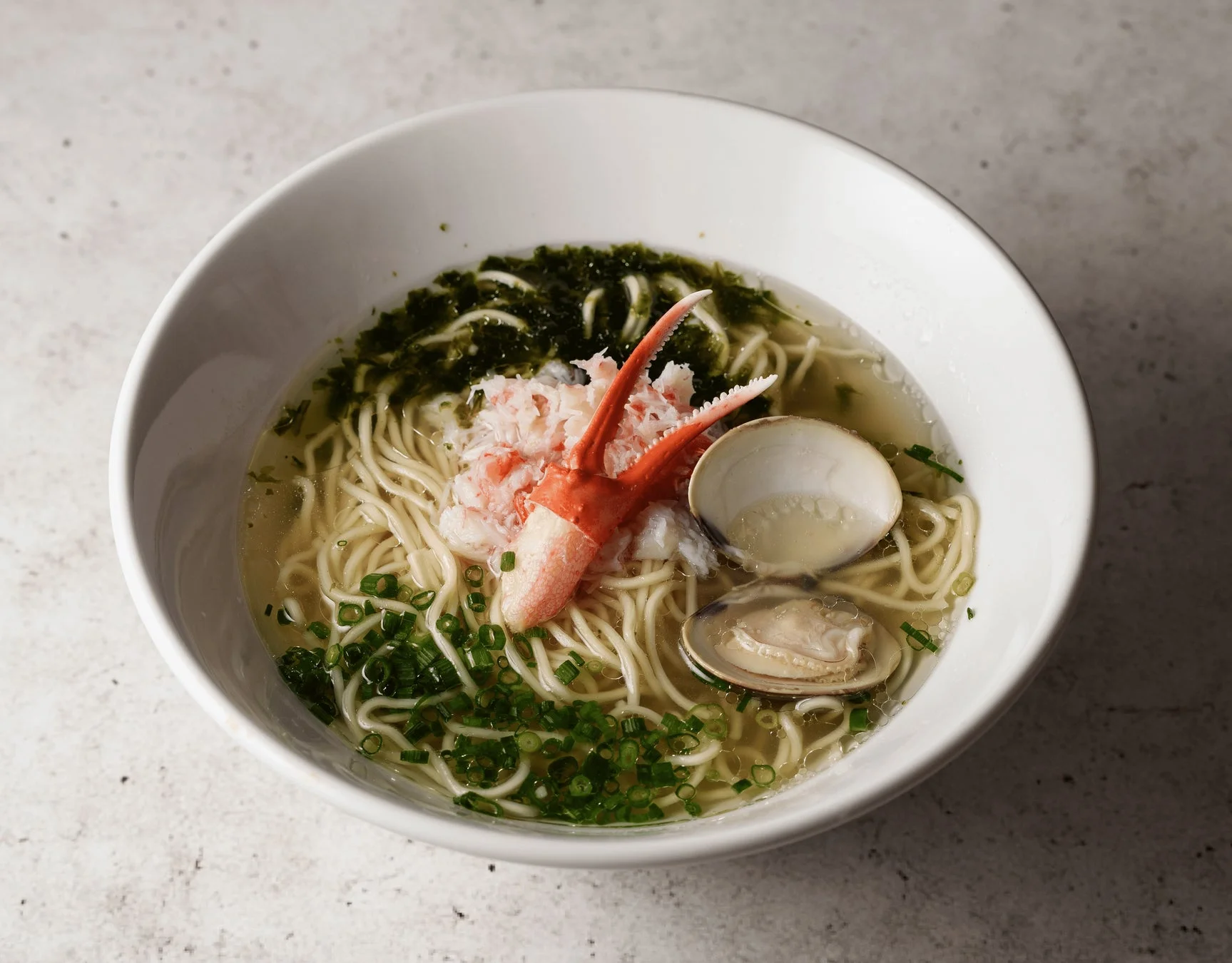 ズワイ蟹とはまぐりの極み塩麺