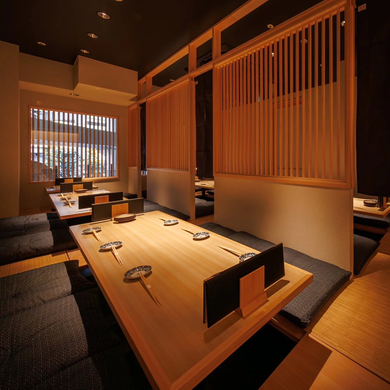和風モダンな掘りごたつ席