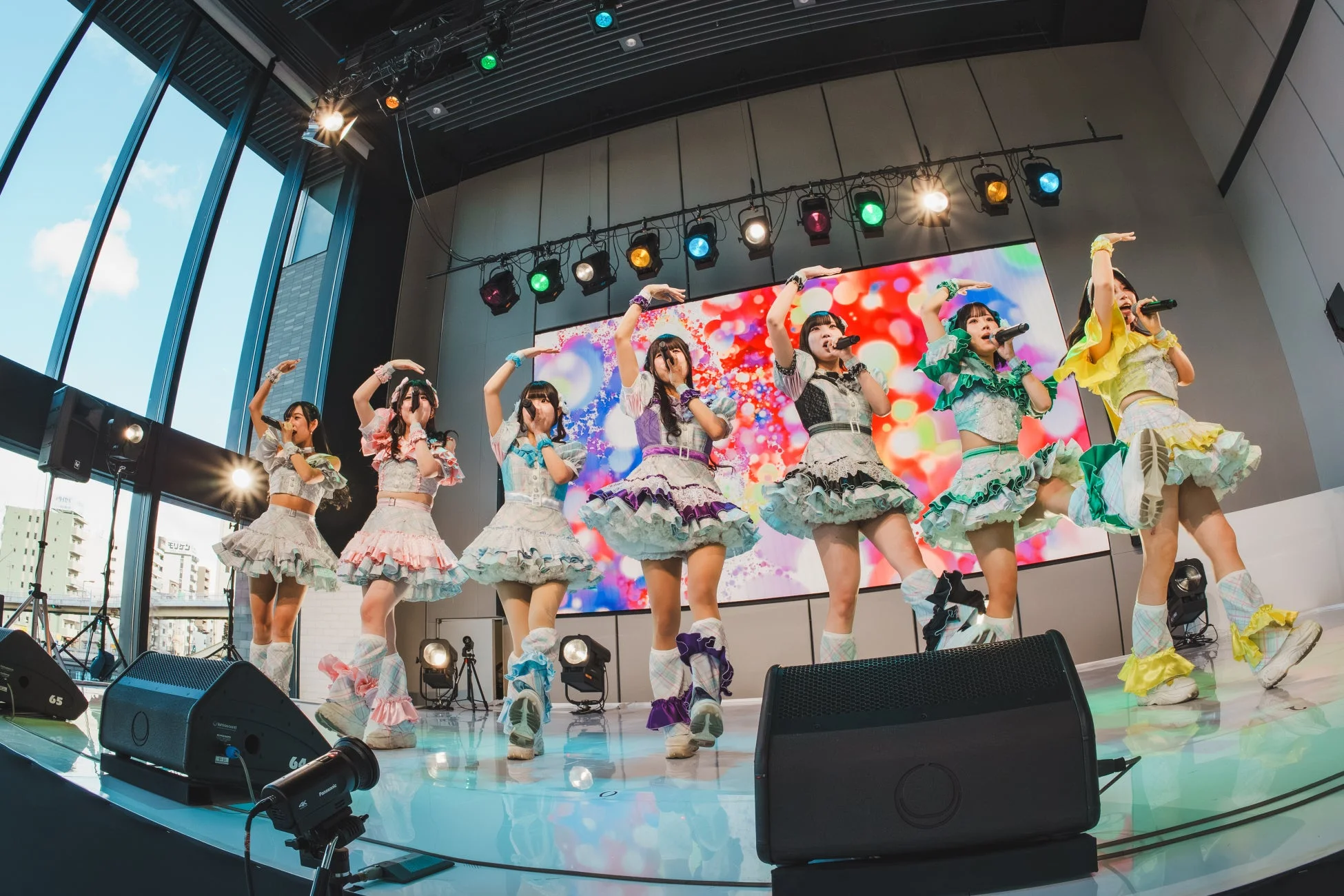 シンセカイヒーロー