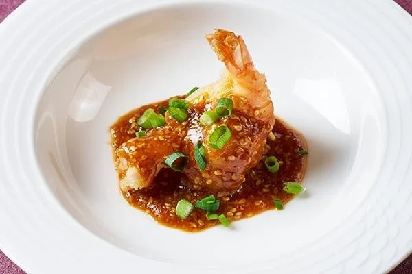 海老のごまソース炒め