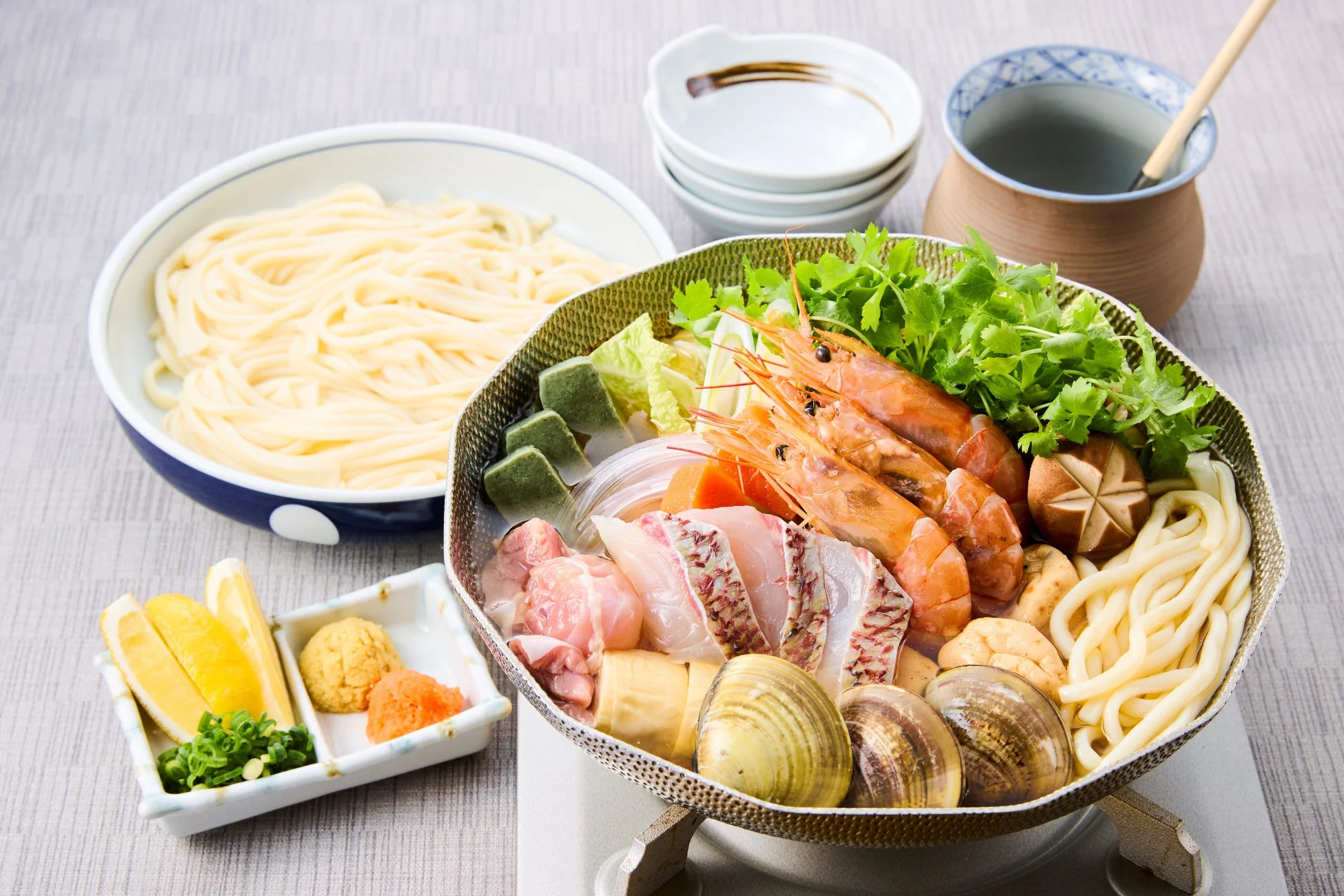 名物 すし半うどんすき