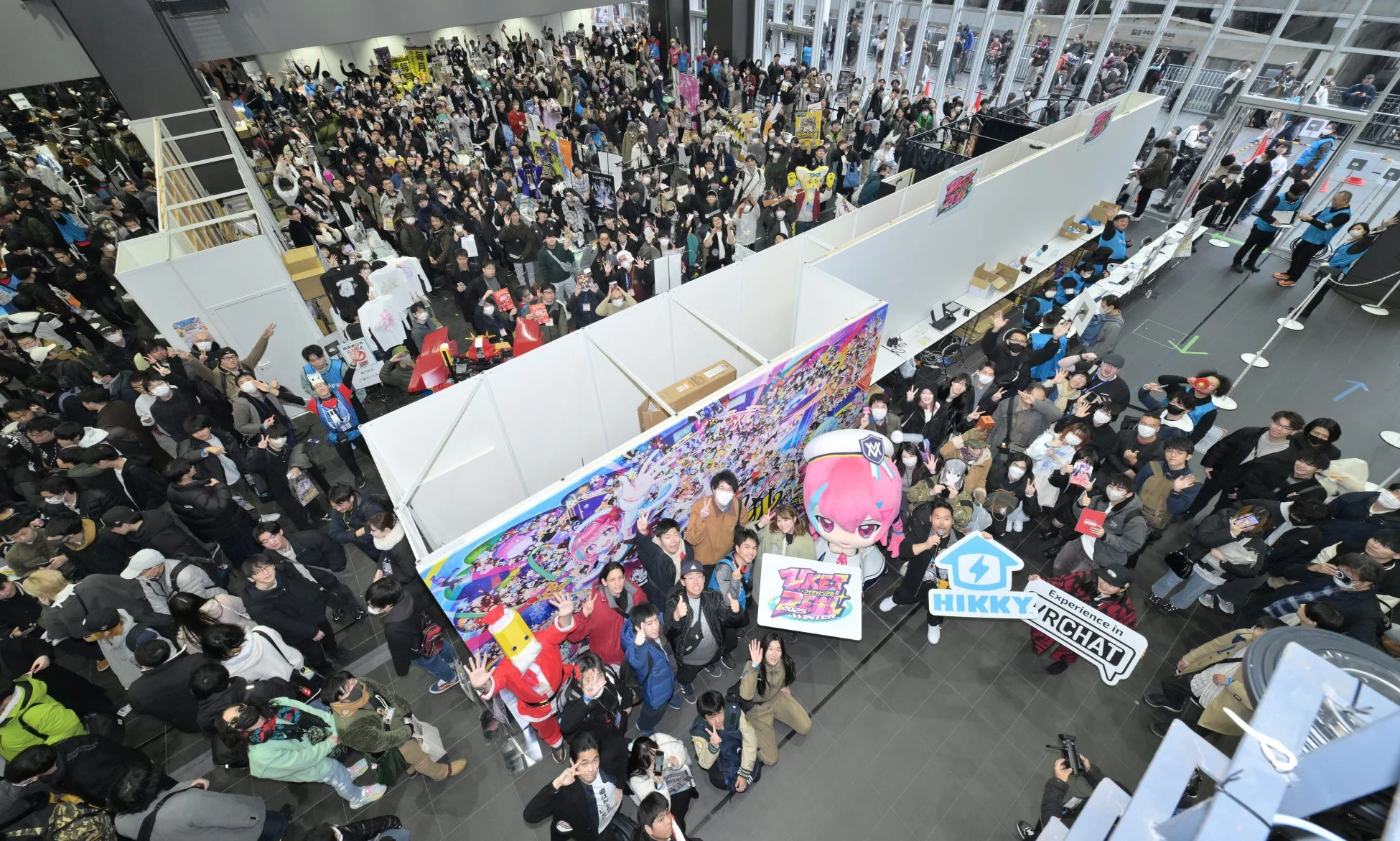 VketRealで賑わう来場者たち