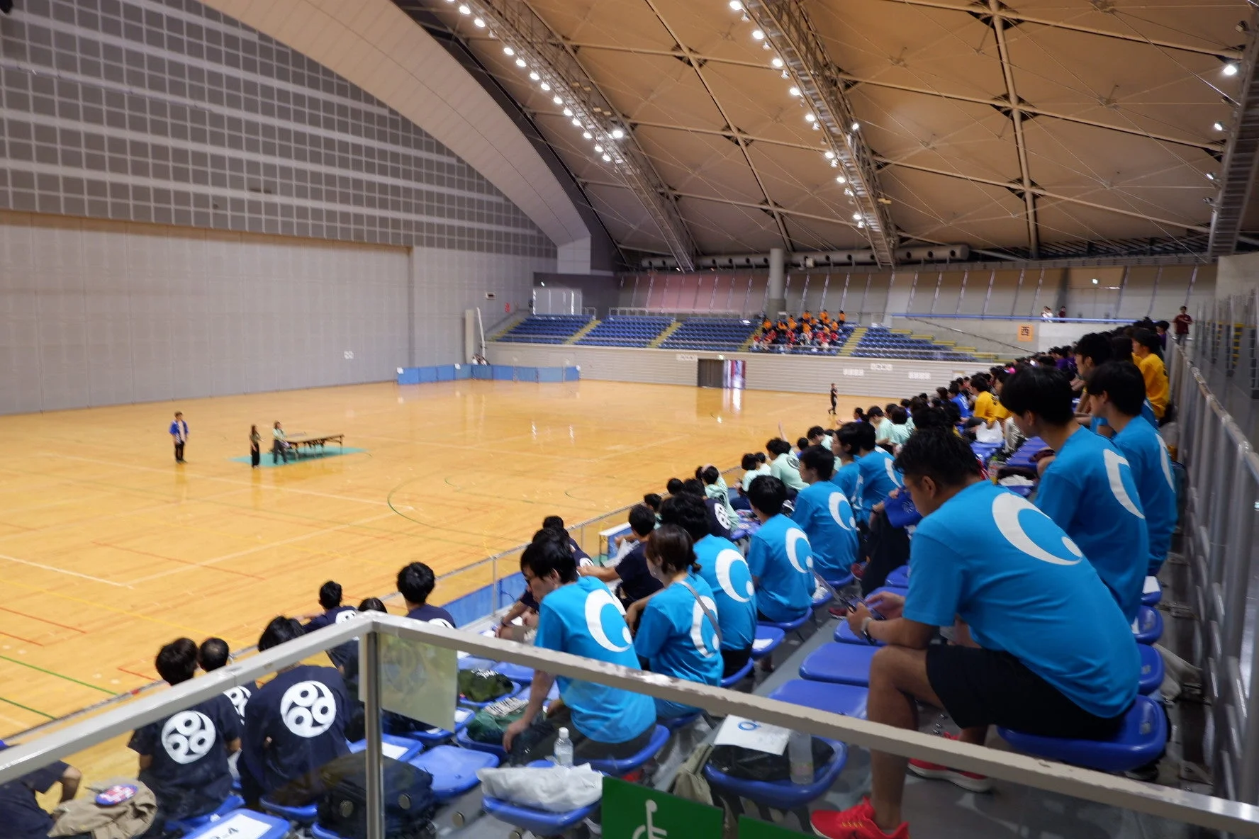 体育館でのイベント風景