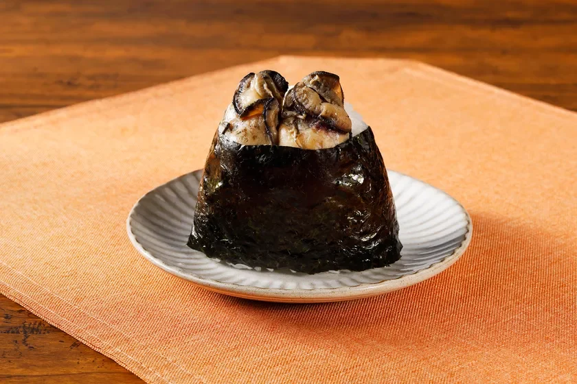 【まちかど厨房】おにぎり 牡蠣の醤油漬け(ヤマカノ醸造の醤油使用)