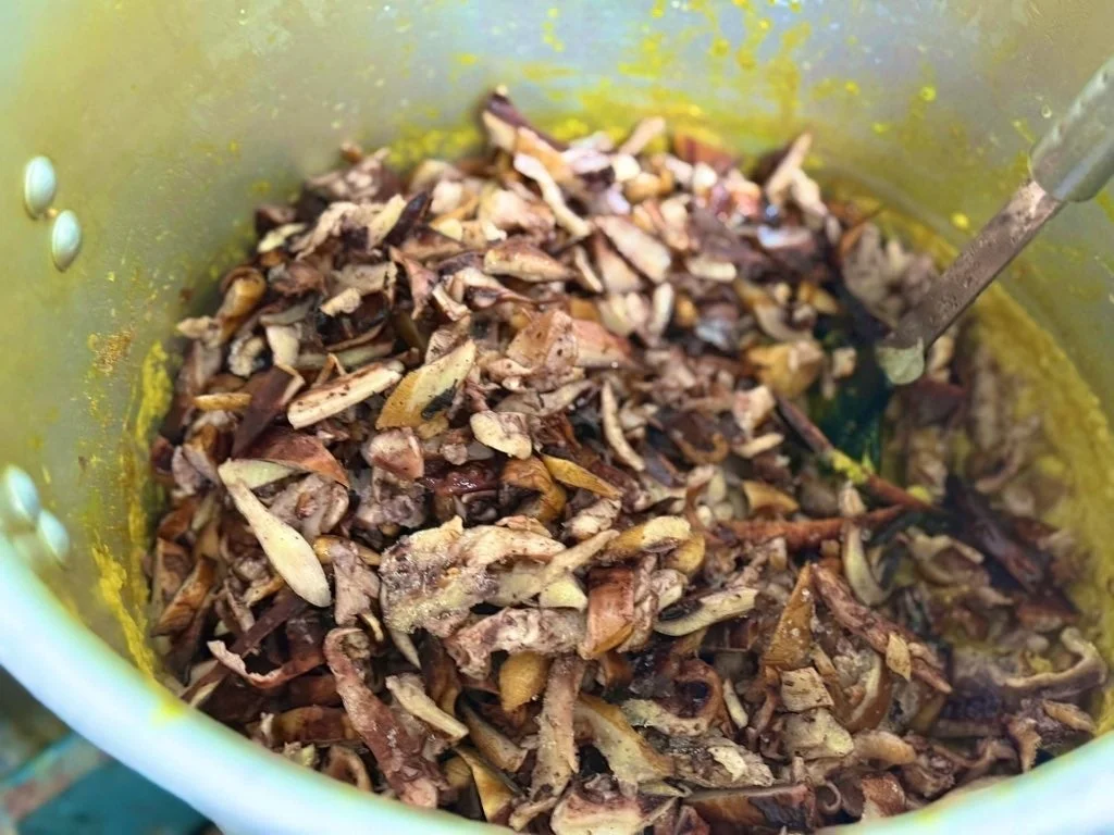 カレー調理中の様子