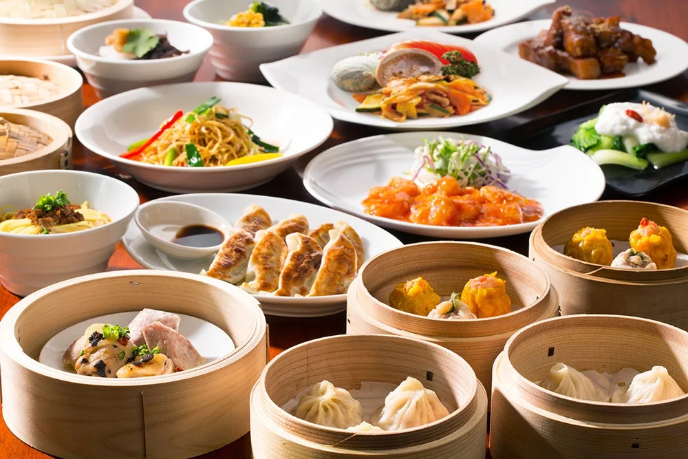 中華料理・飲茶の豪華な盛り合わせ