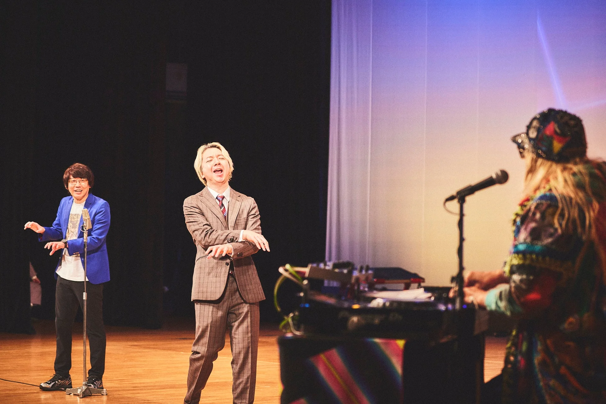 三四郎とDJ KOOの絡み