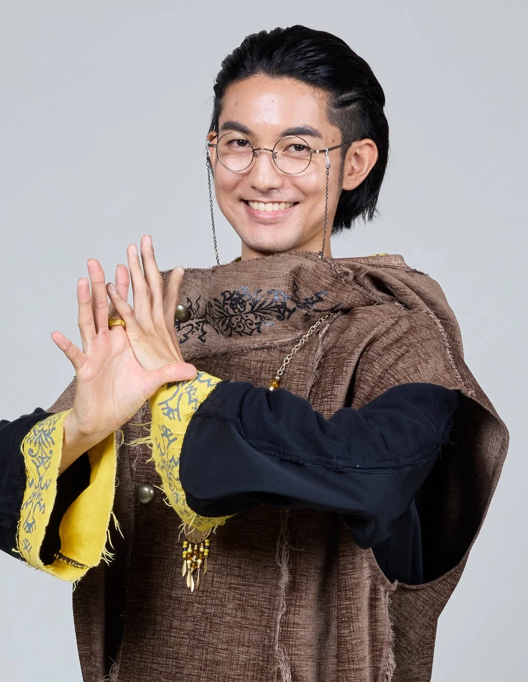 暴神竜儀（ばくがみ りゅうぎ）／ゴジュウティラノ