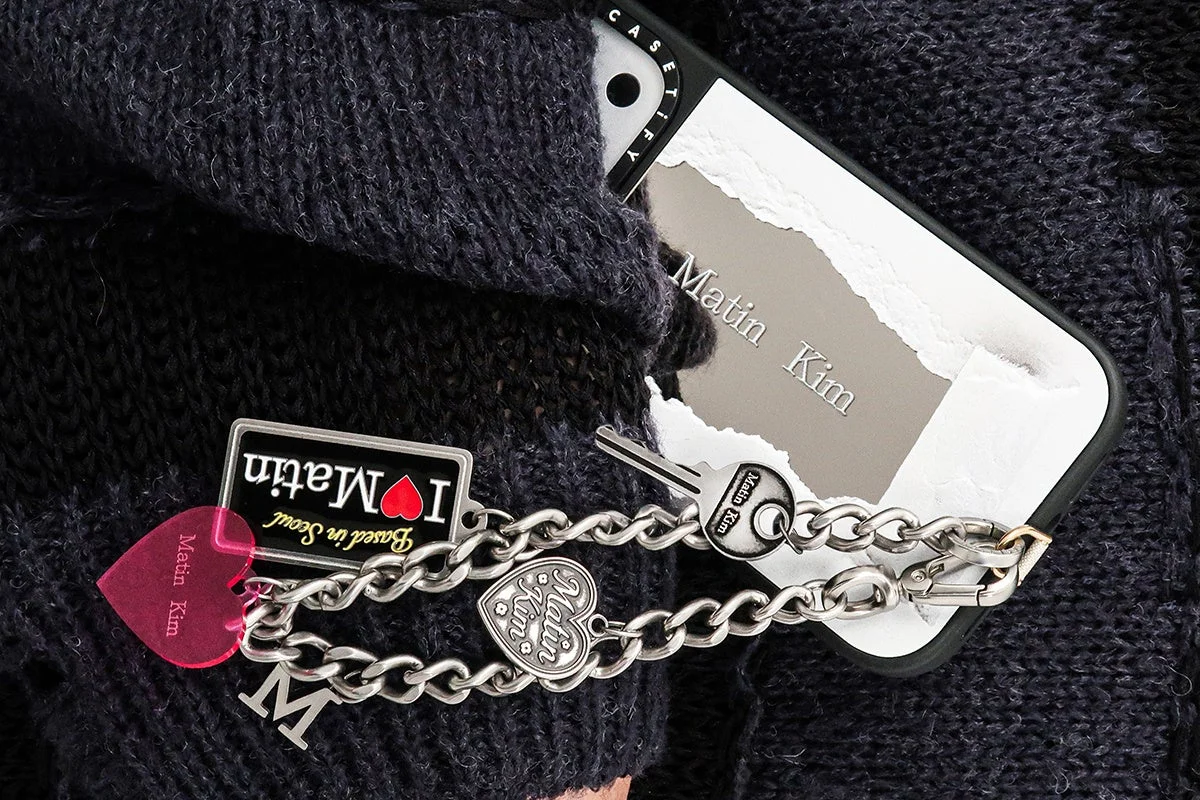 キーチャームとスマホケース