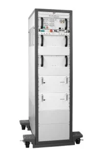 キャスター付きの背の高い電子機器ラックシステム