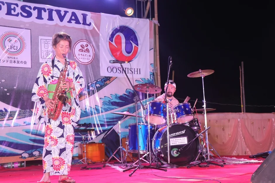 ライブパフォーマンスの様子