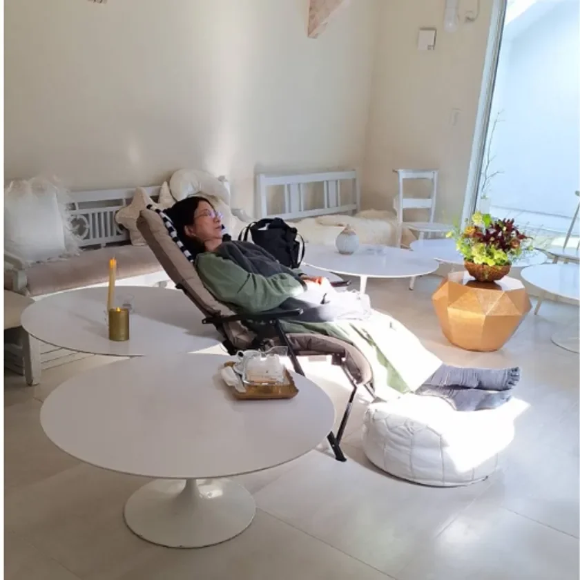 リクライニングチェアで寝ころんで聴くうたたねコンサート