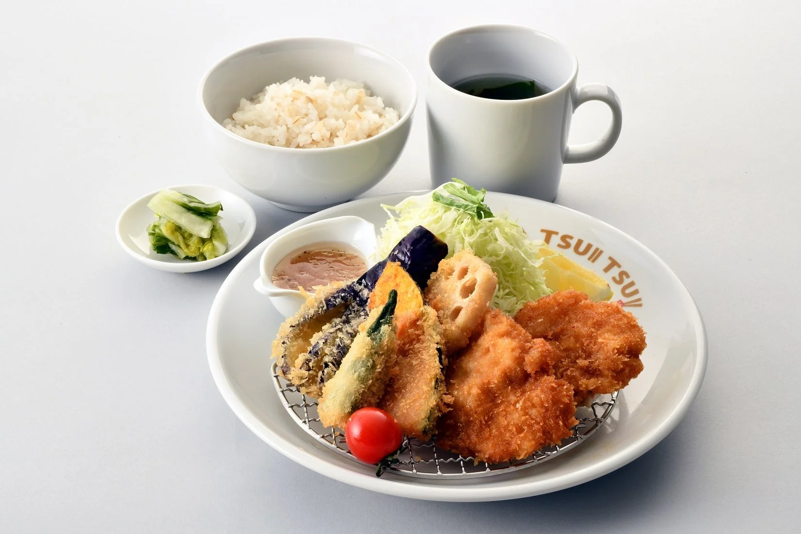 野菜タレかつ定食の画像