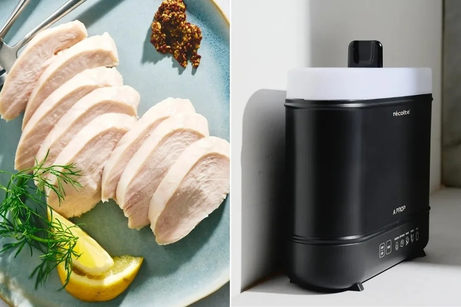 スライスされた鶏むね肉料理とチキン＆ボイルクッカー