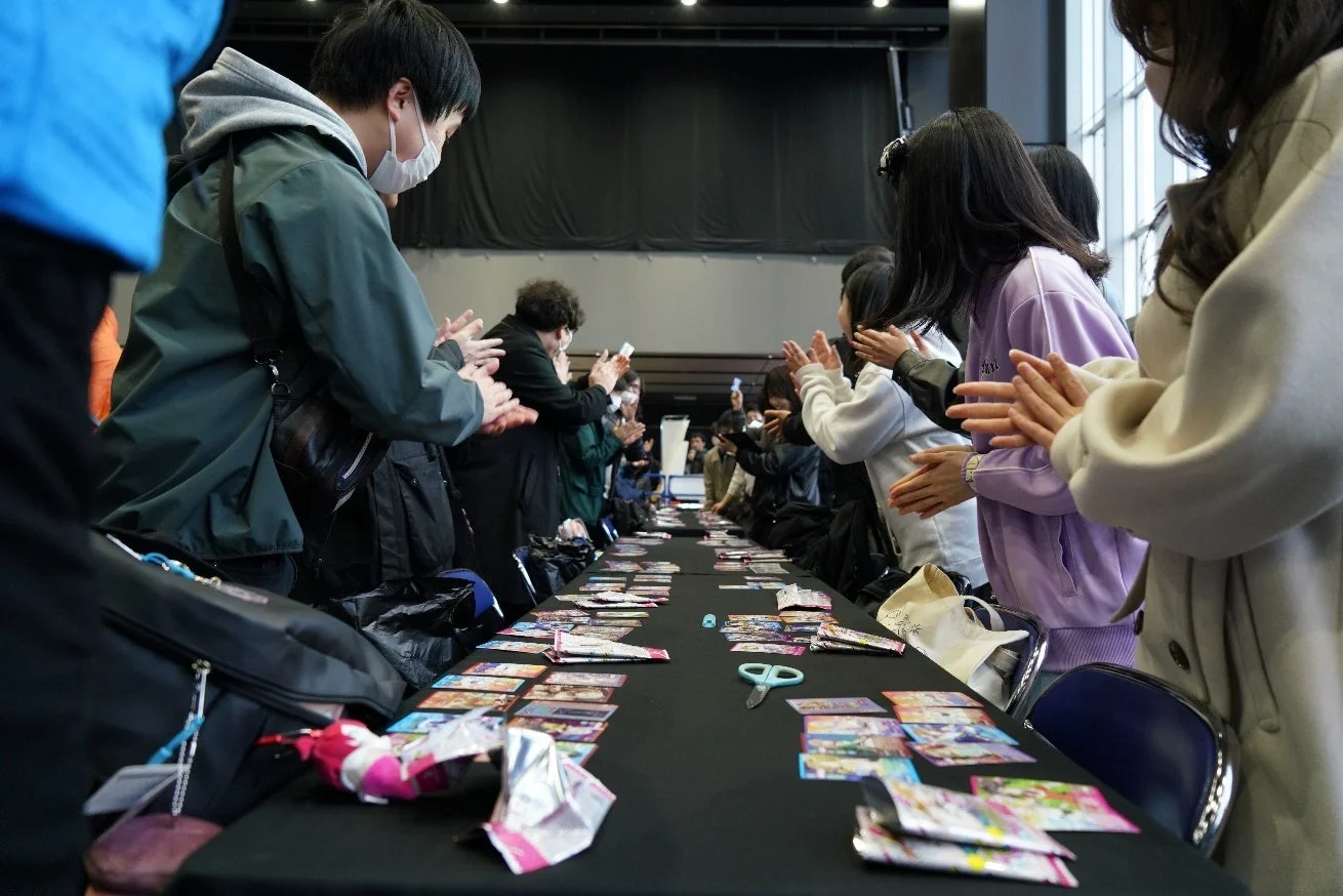 チーム開封！2パックラブカの様子