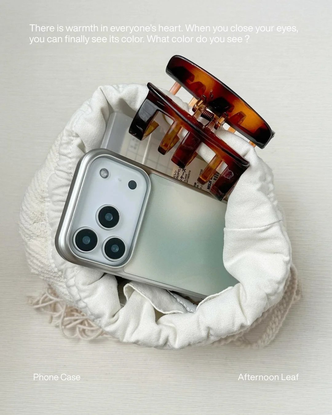 スマホ、ヘアクリップ、巾着などの小物