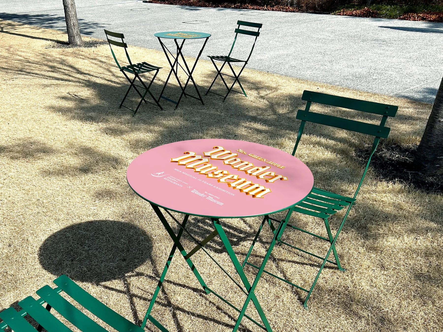 Mrs. GREEN APPLE Wonder Museum コラボテーブル