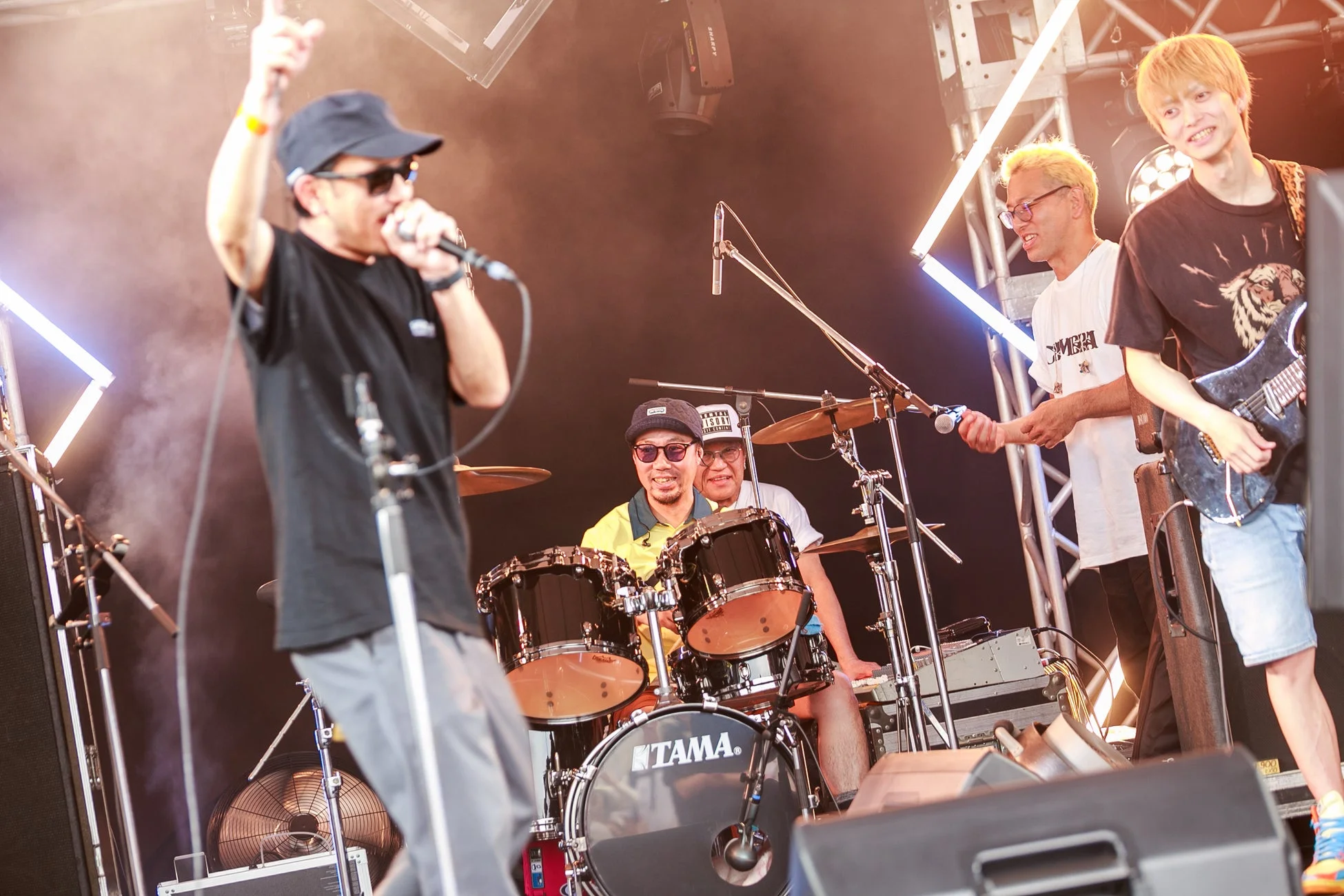 ライブステージの様子